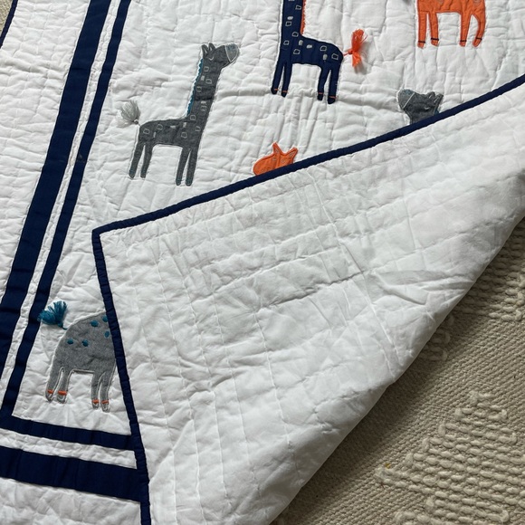 Potter Barn Kids White Navy Gray Orange Giraffe Print Crib Blanket 33” x 47” - Picture 3 of 8